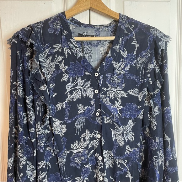 Bell Sleeved Blouse - Picture 3 of 9